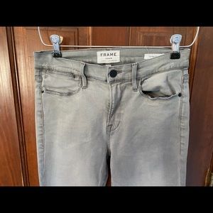 Frame Le high Skinny gray jean